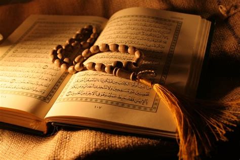 Nevernik koji čita <b>Kuran</b> u snu Ako se nevernik nađe u snu kako čita <b>Kuran</b>, tumačenje sna zavisi od pročitanih stihova. . Islamski sanovnik kuran